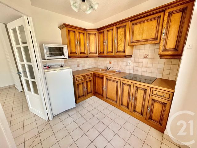 Appartement T2 à louer - 2 pièces - 47.12 m2 - RODEZ - 12 - MIDI-PYRENEES - Century 21 Foch Immobilier