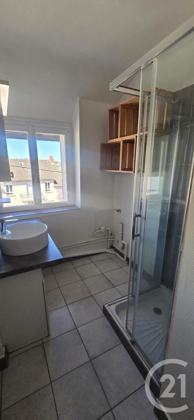 Appartement à louer - 3 pièces - 69.59 m2 - RODEZ - 12 - MIDI-PYRENEES - Century 21 Foch Immobilier