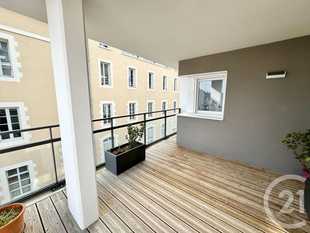 Appartement T3 à louer - 3 pièces - 61.73 m2 - RODEZ - 12 - MIDI-PYRENEES - Century 21 Foch Immobilier