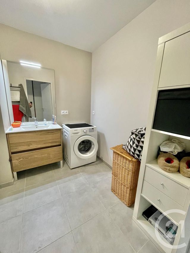 Appartement à louer - 2 pièces - 44.0 m2 - LE MONASTERE - 12 - MIDI-PYRENEES - Century 21 Foch Immobilier