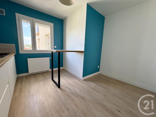 Appartement F3 à louer - 3 pièces - 68.0 m2 - ONET LE CHATEAU - 12 - MIDI-PYRENEES - Century 21 Foch Immobilier