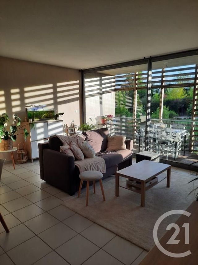 Appartement F3 à louer - 3 pièces - 62.25 m2 - RODEZ - 12 - MIDI-PYRENEES - Century 21 Foch Immobilier