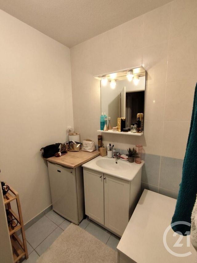 Appartement F3 à louer - 3 pièces - 62.25 m2 - RODEZ - 12 - MIDI-PYRENEES - Century 21 Foch Immobilier