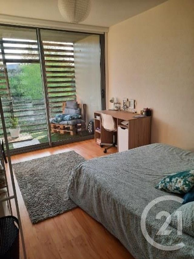 Appartement F3 à louer - 3 pièces - 62.25 m2 - RODEZ - 12 - MIDI-PYRENEES - Century 21 Foch Immobilier