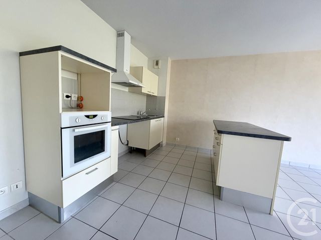 Appartement F3 à louer - 3 pièces - 62.25 m2 - RODEZ - 12 - MIDI-PYRENEES - Century 21 Foch Immobilier