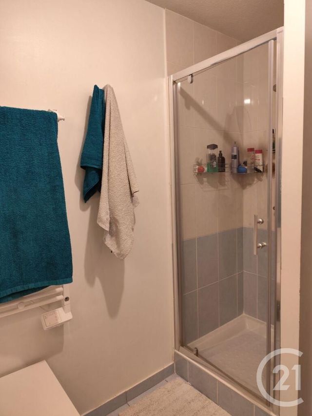 Appartement F3 à louer - 3 pièces - 62.25 m2 - RODEZ - 12 - MIDI-PYRENEES - Century 21 Foch Immobilier