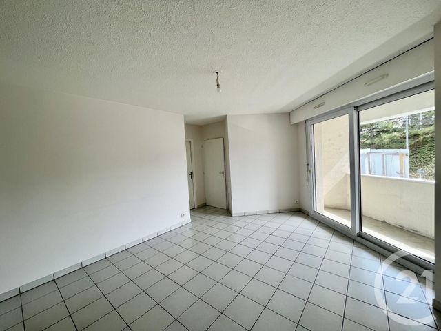 Appartement F1 bis à louer - 2 pièces - 36.0 m2 - RODEZ - 12 - MIDI-PYRENEES - Century 21 Foch Immobilier