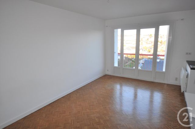 Appartement à louer - 3 pièces - 63.2 m2 - RODEZ - 12 - MIDI-PYRENEES - Century 21 Foch Immobilier