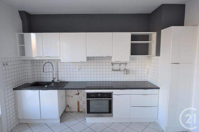 Appartement à louer - 3 pièces - 63.2 m2 - RODEZ - 12 - MIDI-PYRENEES - Century 21 Foch Immobilier