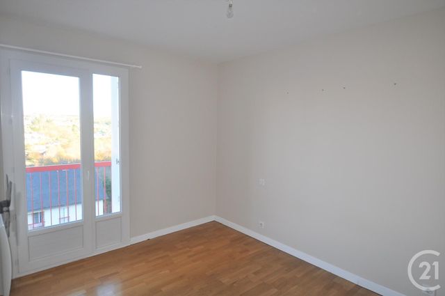 Appartement à louer - 3 pièces - 63.2 m2 - RODEZ - 12 - MIDI-PYRENEES - Century 21 Foch Immobilier