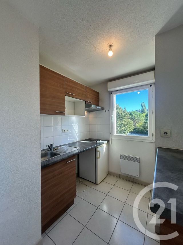Appartement T2 à vendre - 2 pièces - 42.71 m2 - ONET LE CHATEAU - 12 - MIDI-PYRENEES - Century 21 Foch Immobilier