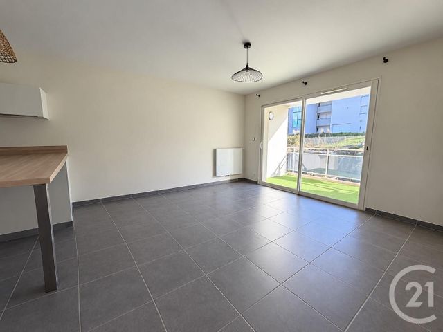 Appartement F2 à louer - 2 pièces - 48.89 m2 - ONET LE CHATEAU - 12 - MIDI-PYRENEES - Century 21 Foch Immobilier