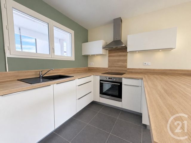 Appartement F2 à louer - 2 pièces - 48.89 m2 - ONET LE CHATEAU - 12 - MIDI-PYRENEES - Century 21 Foch Immobilier