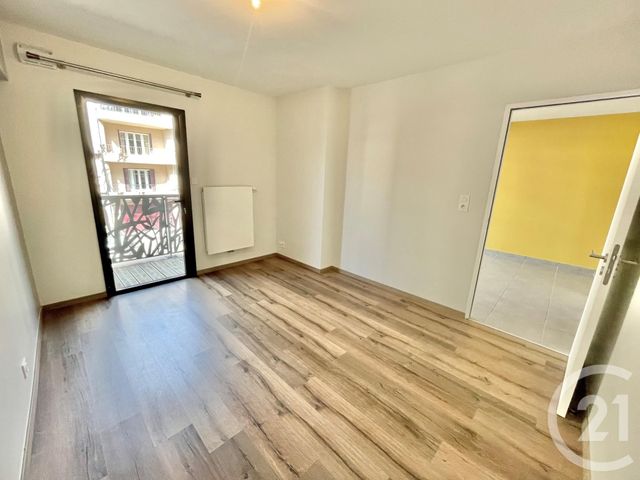 Appartement F1 bis à louer - 2 pièces - 37.25 m2 - RODEZ - 12 - MIDI-PYRENEES - Century 21 Foch Immobilier