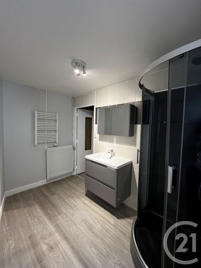 Appartement T2 à louer - 3 pièces - 76.0 m2 - RODEZ - 12 - MIDI-PYRENEES - Century 21 Foch Immobilier