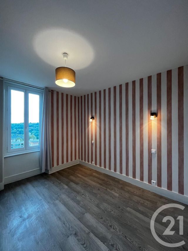 Appartement T2 à louer - 3 pièces - 76.0 m2 - RODEZ - 12 - MIDI-PYRENEES - Century 21 Foch Immobilier