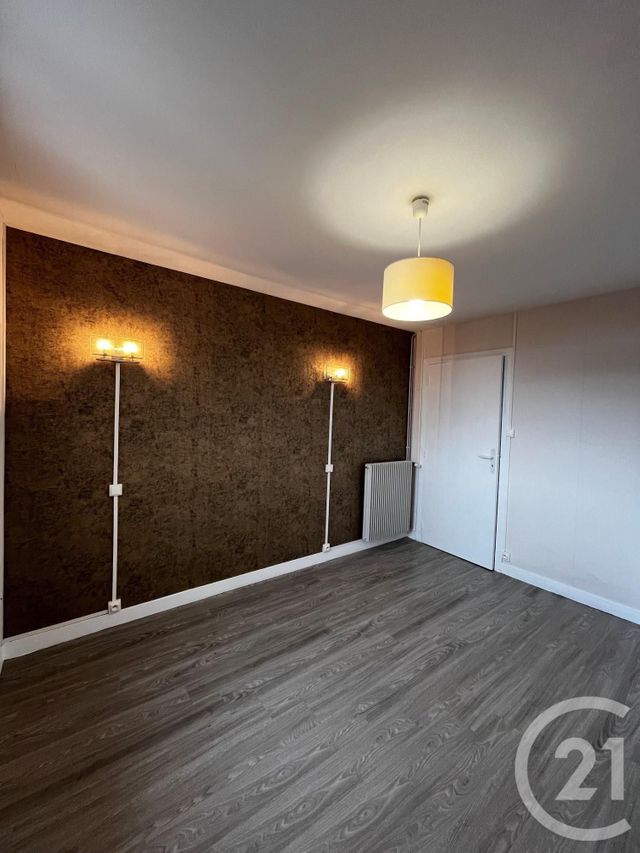 Appartement T2 à louer - 3 pièces - 76.0 m2 - RODEZ - 12 - MIDI-PYRENEES - Century 21 Foch Immobilier