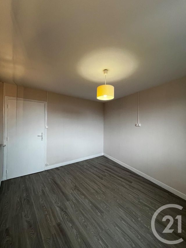 Appartement T2 à louer - 3 pièces - 76.0 m2 - RODEZ - 12 - MIDI-PYRENEES - Century 21 Foch Immobilier