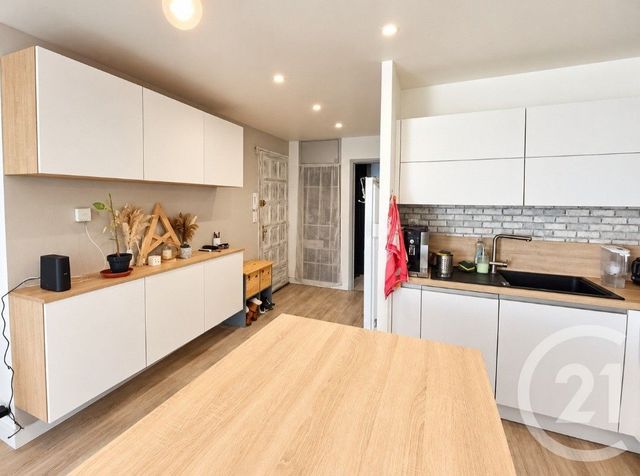 Appartement T2 à vendre - 2 pièces - 56.27 m2 - RODEZ - 12 - MIDI-PYRENEES - Century 21 Foch Immobilier