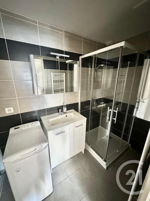 Appartement T2 à louer - 2 pièces - 44.87 m2 - RODEZ - 12 - MIDI-PYRENEES - Century 21 Foch Immobilier