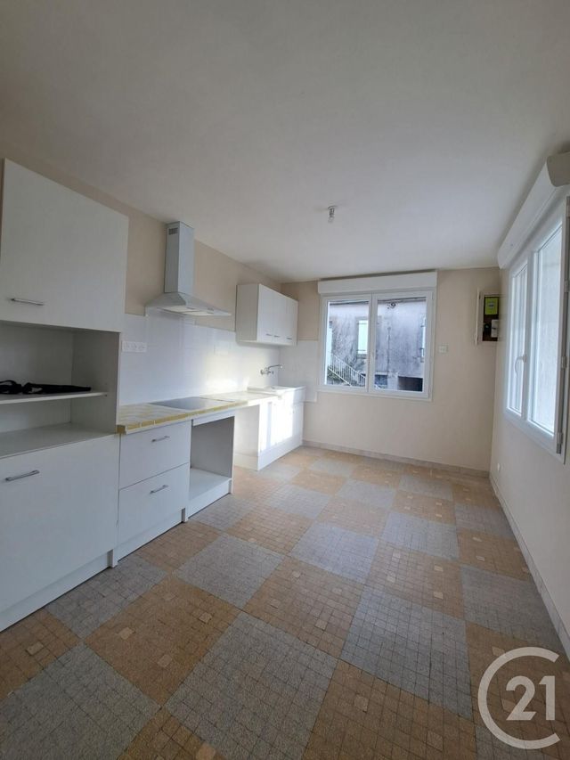 maison à louer - 4 pièces - 78.0 m2 - ANGLARS ST FELIX - 12 - MIDI-PYRENEES - Century 21 Foch Immobilier