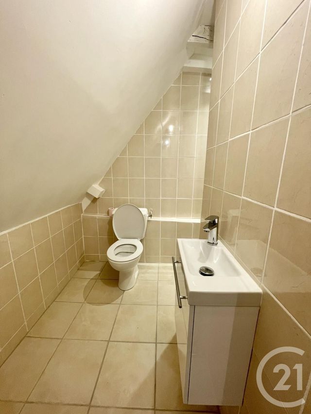 maison à louer - 4 pièces - 78.0 m2 - ANGLARS ST FELIX - 12 - MIDI-PYRENEES - Century 21 Foch Immobilier