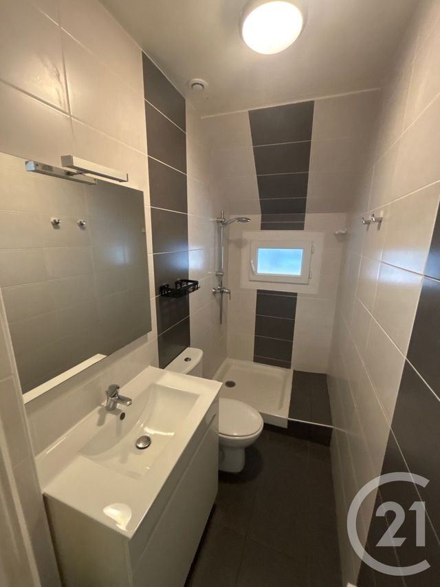 Appartement T2 à louer - 2 pièces - 46.0 m2 - RODEZ - 12 - MIDI-PYRENEES - Century 21 Foch Immobilier