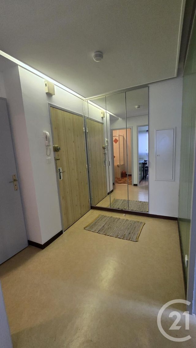 Appartement T2 à louer - 2 pièces - 41.27 m2 - RODEZ - 12 - MIDI-PYRENEES - Century 21 Foch Immobilier
