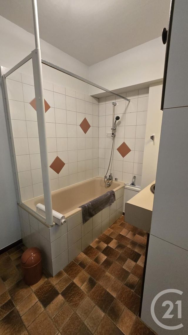 Appartement T2 à louer - 2 pièces - 41.27 m2 - RODEZ - 12 - MIDI-PYRENEES - Century 21 Foch Immobilier
