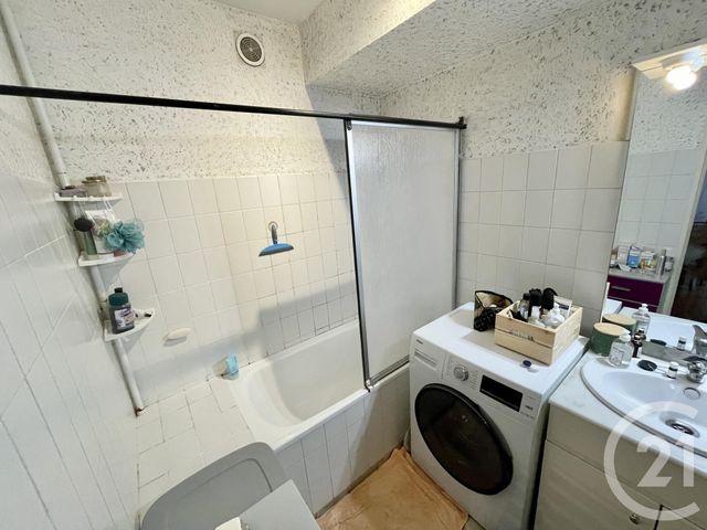 Appartement T2 à louer - 2 pièces - 50.01 m2 - RODEZ - 12 - MIDI-PYRENEES - Century 21 Foch Immobilier