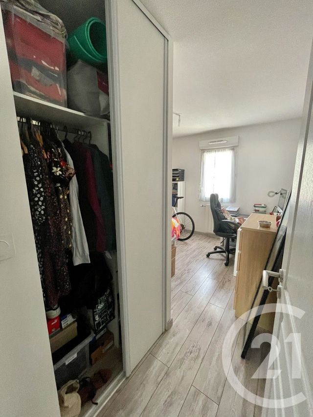 Appartement T3 à louer - 3 pièces - 78.35 m2 - ONET LE CHATEAU - 12 - MIDI-PYRENEES - Century 21 Foch Immobilier