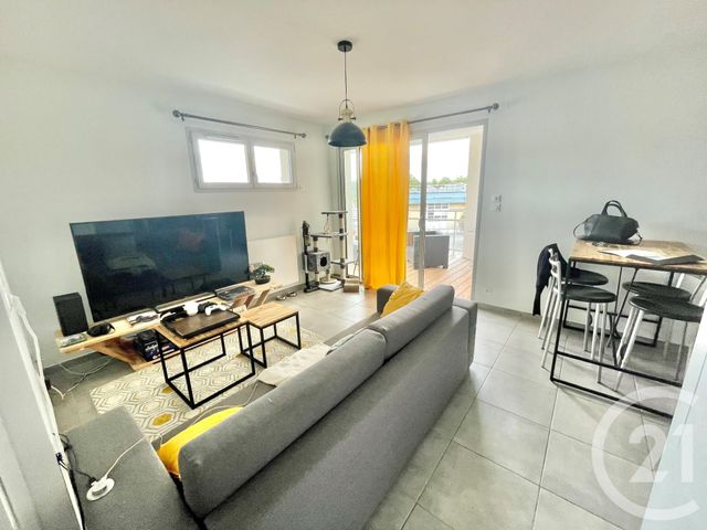 Appartement F2 à louer - 2 pièces - 42.2 m2 - ONET LE CHATEAU - 12 - MIDI-PYRENEES - Century 21 Foch Immobilier