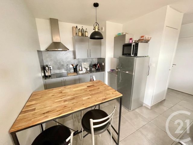 Appartement F2 à louer - 2 pièces - 42.2 m2 - ONET LE CHATEAU - 12 - MIDI-PYRENEES - Century 21 Foch Immobilier