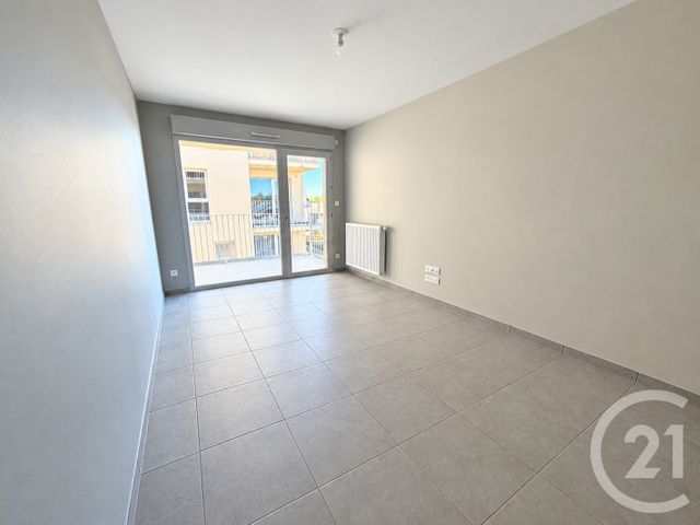 Appartement F2 à louer - 2 pièces - 46.55 m2 - LUC LA PRIMAUBE - 12 - MIDI-PYRENEES - Century 21 Foch Immobilier