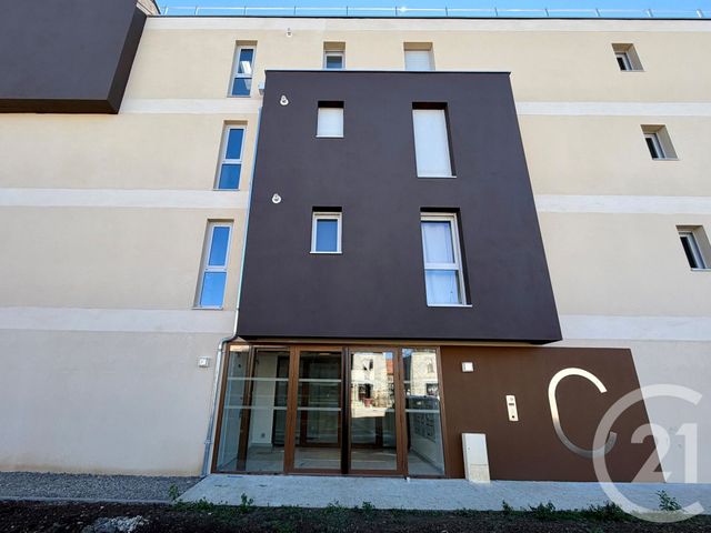 Appartement F2 à louer - 2 pièces - 46.55 m2 - LUC LA PRIMAUBE - 12 - MIDI-PYRENEES - Century 21 Foch Immobilier
