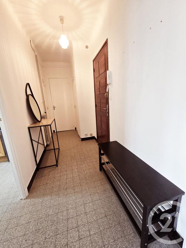 Appartement F1 à louer - 2 pièces - 37.05 m2 - RODEZ - 12 - MIDI-PYRENEES - Century 21 Foch Immobilier